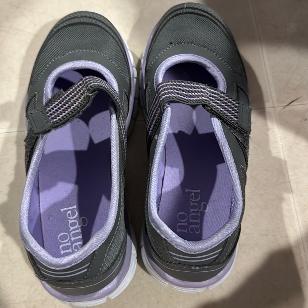 Kids shoes
